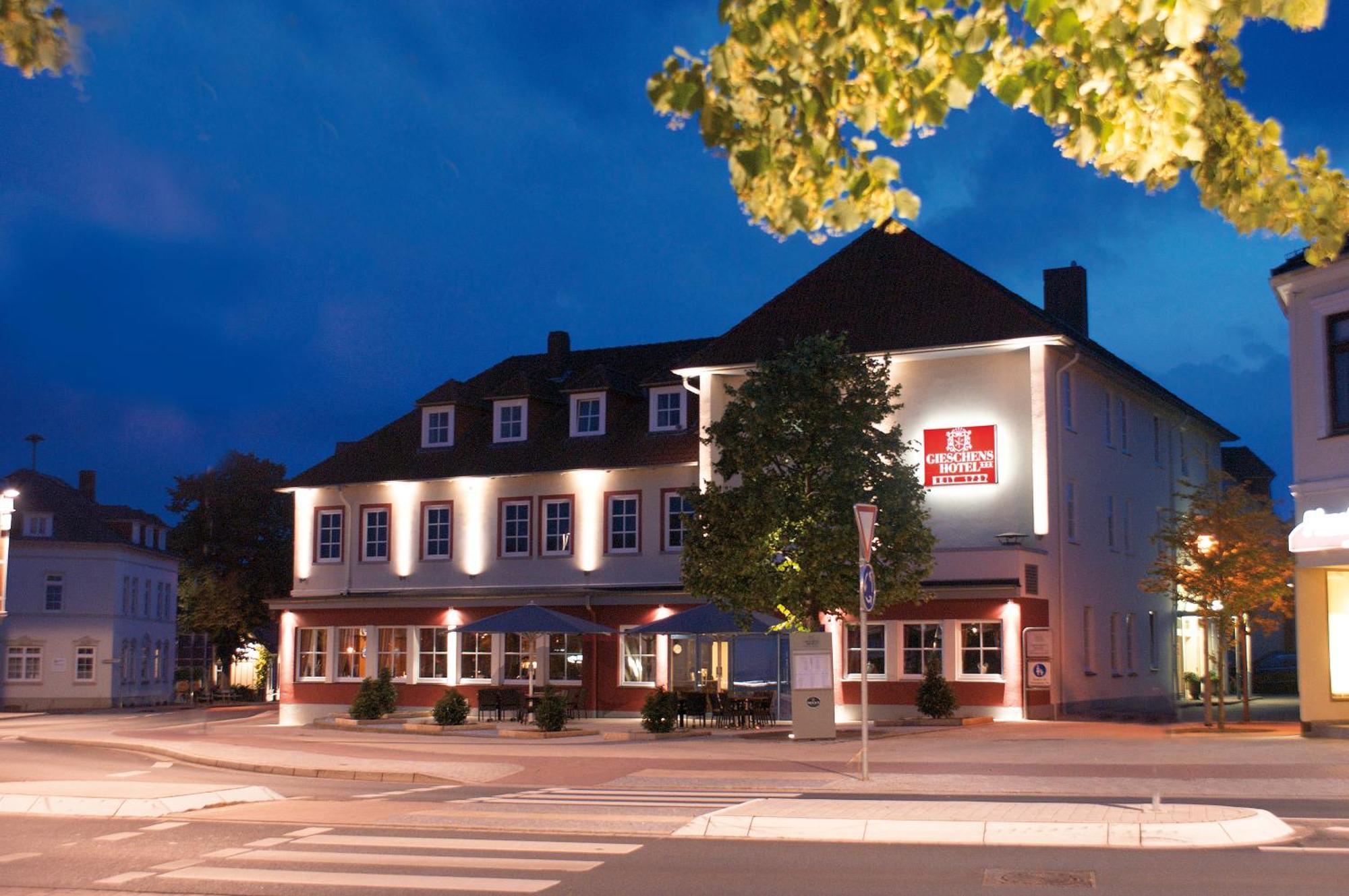 Gieschens Hotel Ахим Экстерьер фото